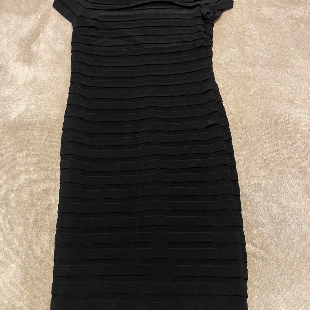 Adrianna Papell Black Textured Midi Dress